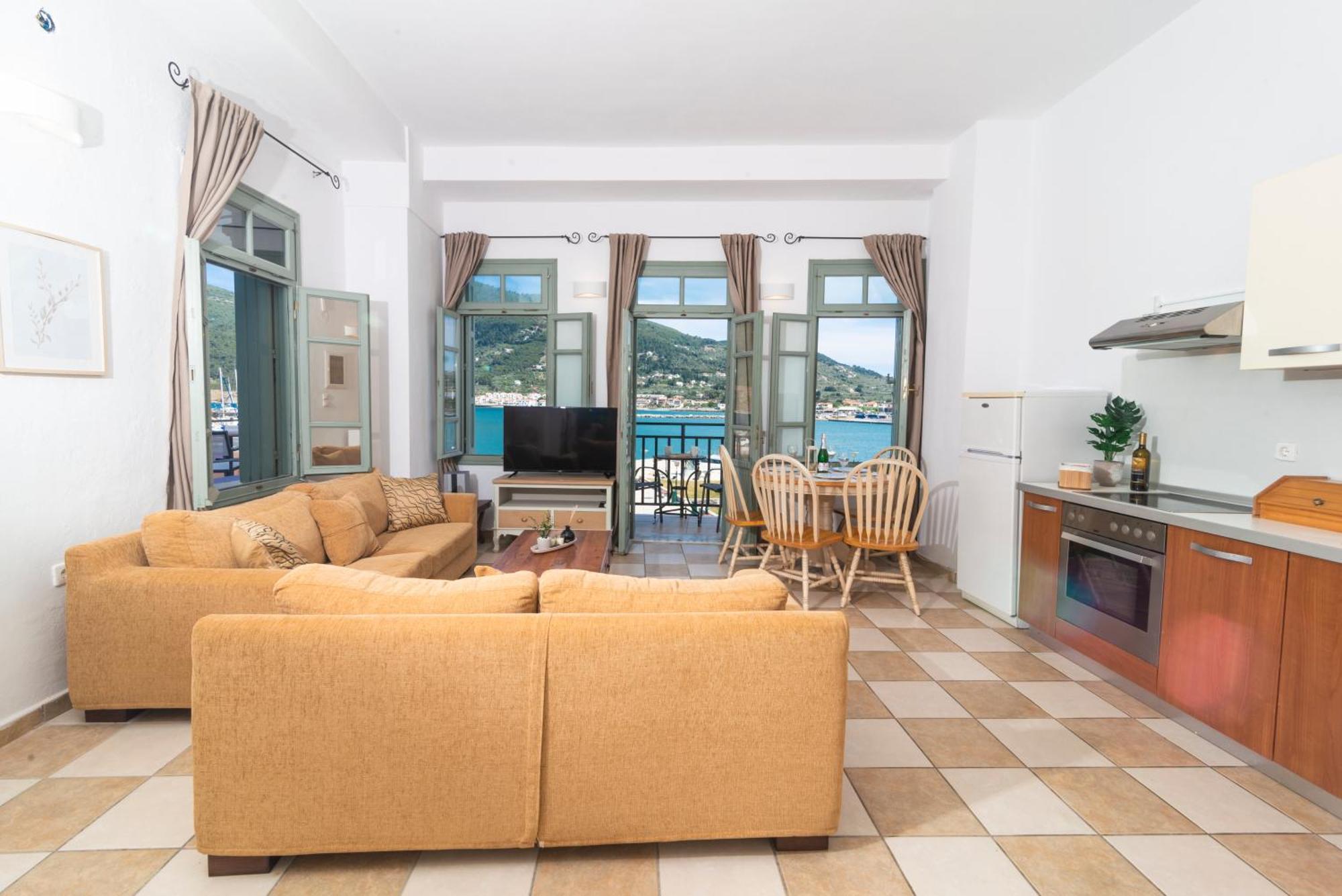 Faros Coastal Apartments Скопелос Экстерьер фото