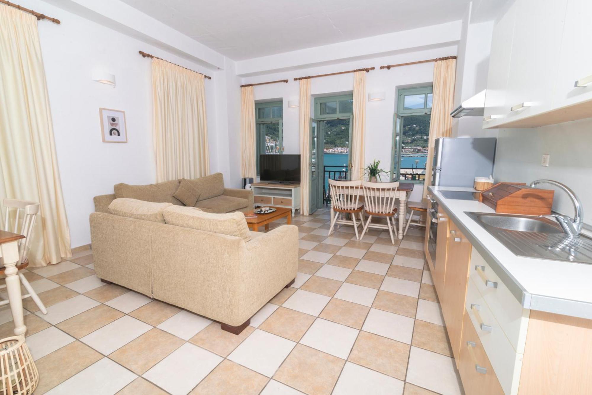 Faros Coastal Apartments Скопелос Экстерьер фото