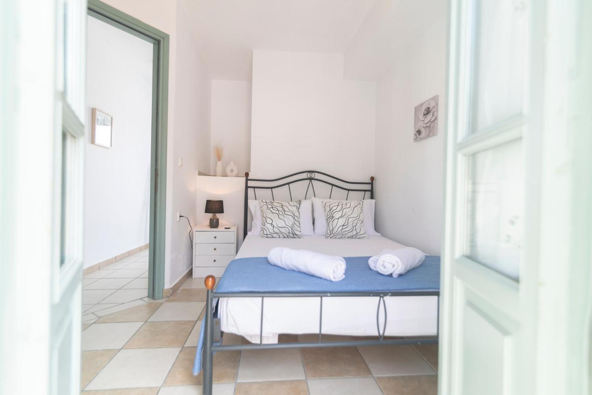 Faros Coastal Apartments Скопелос Экстерьер фото